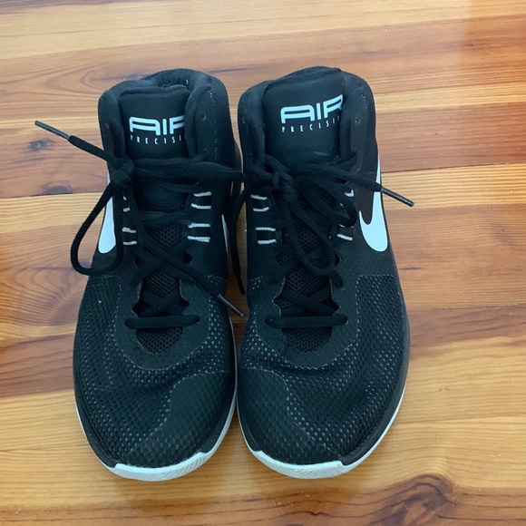 mens basketball shoes - Picture 1 of 5